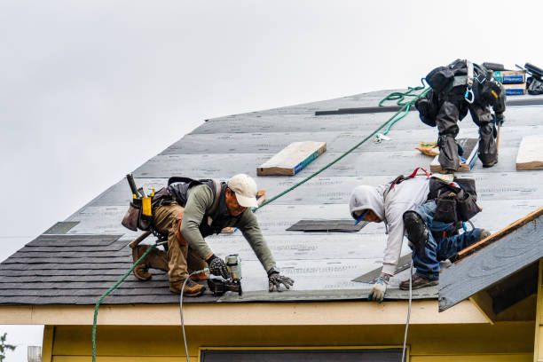 Professional Gutter Installation technician working in Herndon, PA